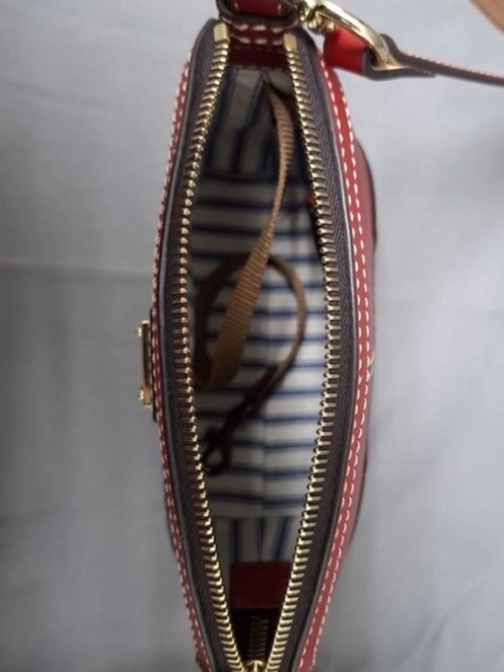Dooney & Bourke Red Leather Dome Crossbody with Gold Plaque - Picture 4 of 6